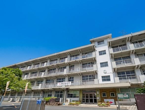 北九州市小倉南区横代北町2丁目　13号棟　全1棟(北九州市立横代中学校)