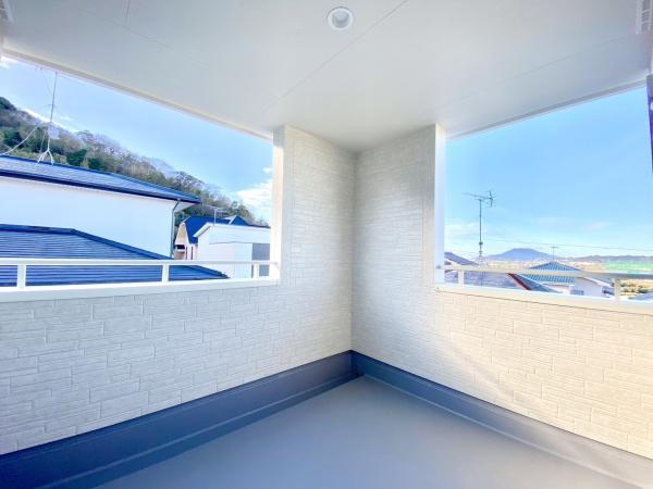 西区横浜2丁目第十七　全1棟