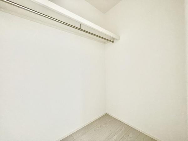 飯塚市枝国9期　2号棟　全3棟