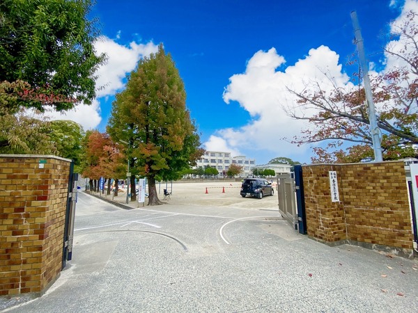 東区香住ケ丘3丁目 全1棟(福岡市立香住丘小学校)