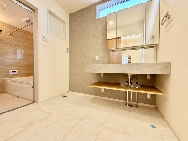 東区三苫6丁目　2号棟　全2棟