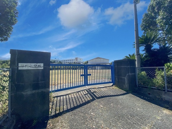 篠栗町庄5丁目 全1棟(篠栗町立勢門小学校)