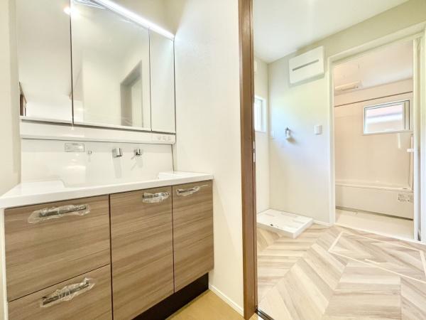 北九州市小倉南区湯川新町1丁目　全1棟