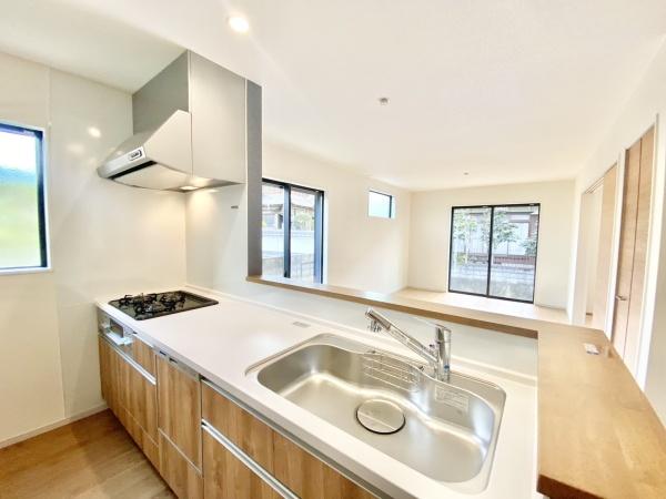 糸島市加布里4丁目4期　全1棟