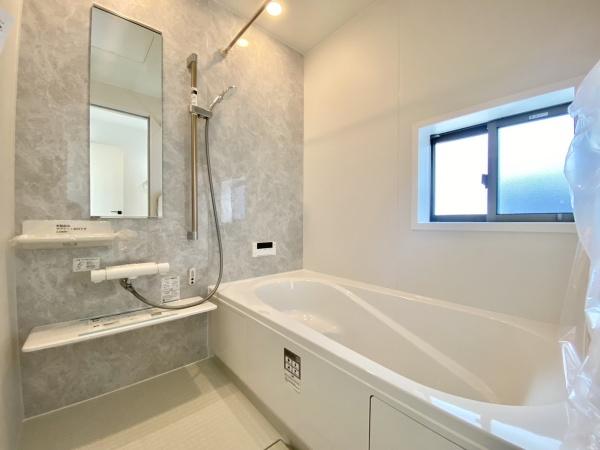 東区和白丘2丁目 2号棟 全2棟(バス)