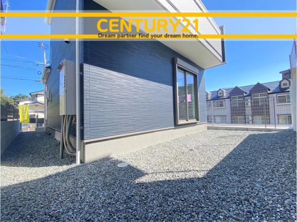 東区和白丘2丁目 2号棟 全2棟(庭)