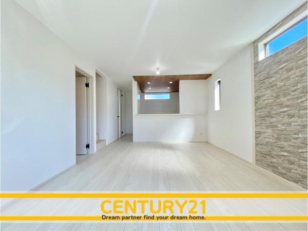 東区和白丘2丁目 2号棟 全2棟(リビング)