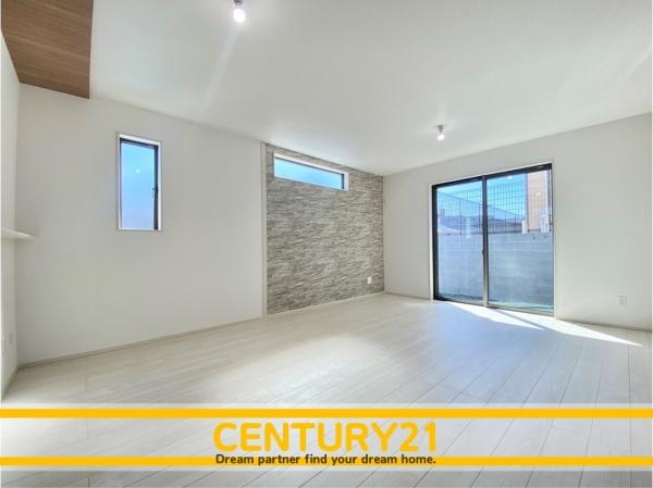 東区和白丘2丁目 2号棟 全2棟(リビング)