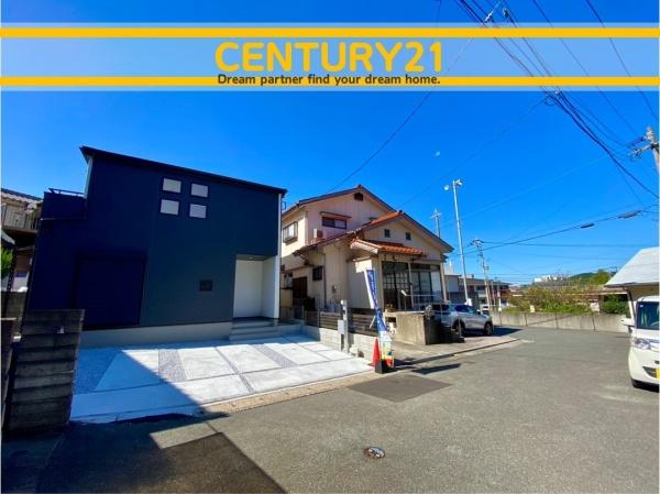 篠栗町篠栗 全1棟(前面道路含む現地写真)