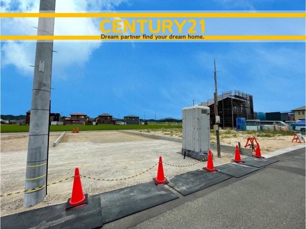飯塚市椿 15号棟 全5棟(前面道路含む現地写真)