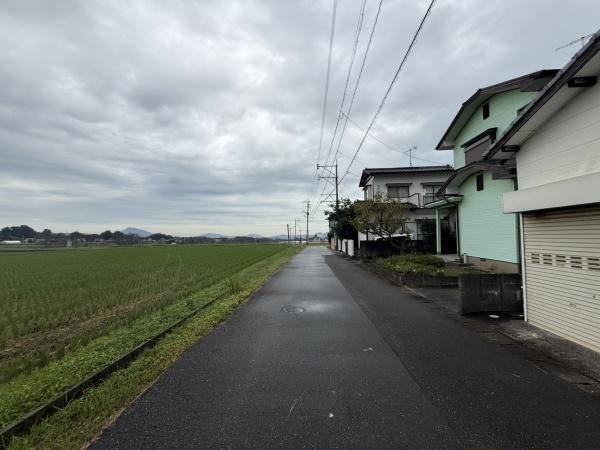 糸島市三雲の土地(前面道路含む現地写真)