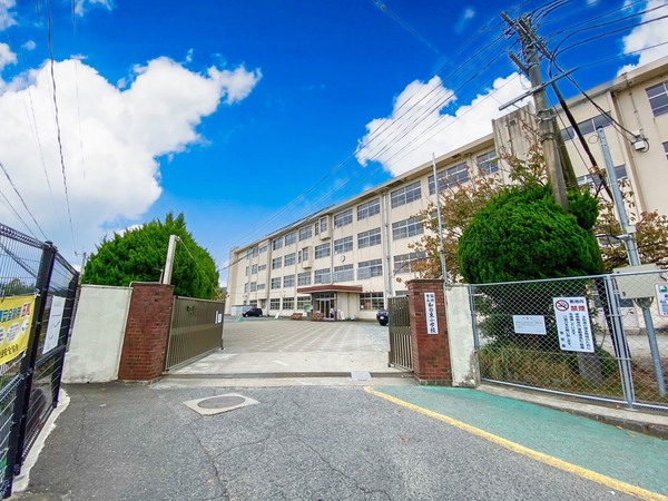 東区高美台2丁目　全1棟(福岡市立和白東小学校)