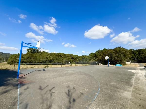 糸島市志摩御床の中古一戸建て(引津運動公園)