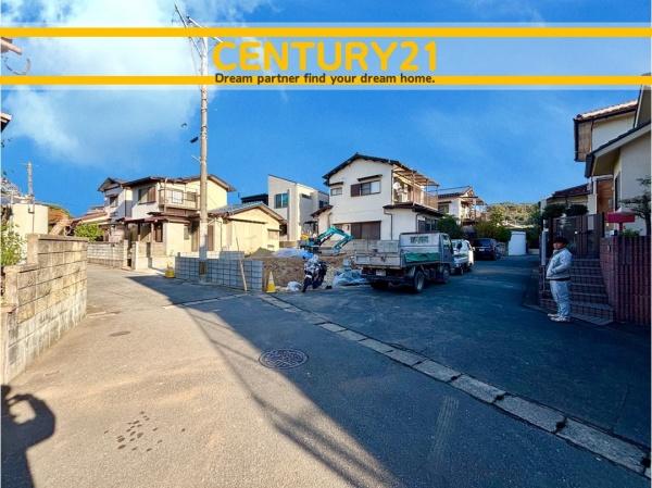 東区松崎2丁目2期　全1棟