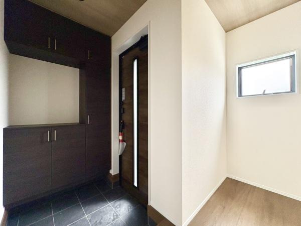西区拾六町4丁目　2号棟　全3棟