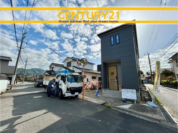北九州市小倉南区上曽根1丁目第三　全1棟