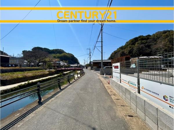 遠賀郡水巻町吉田東1丁目　1号棟　全3棟