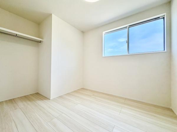 糸島市泊　全1棟