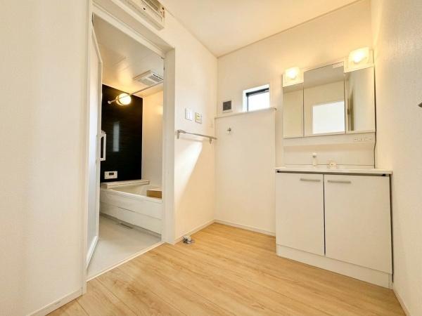 福津市津屋崎3丁目第30　1号棟　全2棟