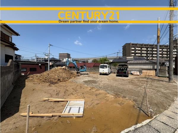 西区拾六町3丁目　B号棟　全2棟