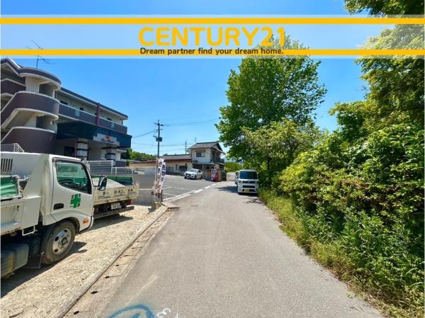飯塚市伊岐須第二　2号棟　全3棟