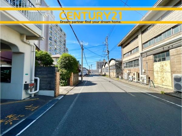 ホワイトキャッスル穴生