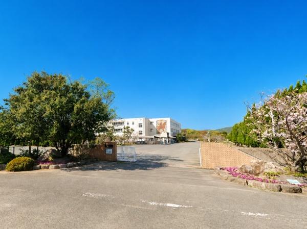 糸島市志摩芥屋の中古一戸建て(糸島市立志摩中学校)