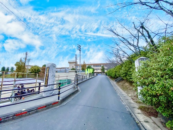 須恵町須恵10期　全1棟(須恵町立須恵第二小学校)