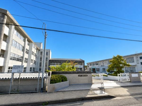 糸島市南風台５丁目の中古一戸建て(糸島市立前原中学校)