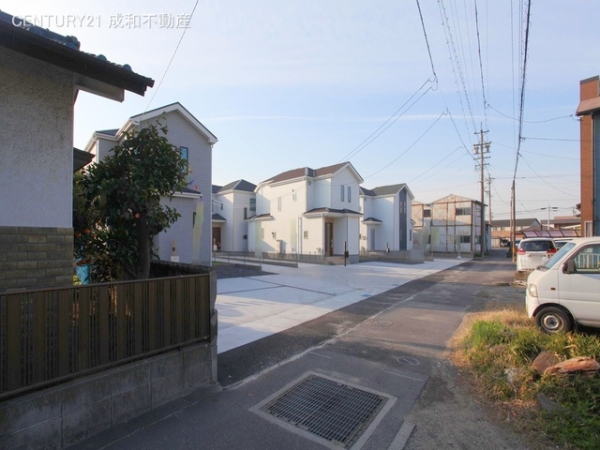 知多市八幡字荒古後の新築一戸建