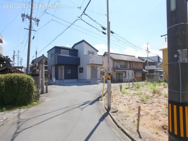 知多市八幡字小根の新築一戸建