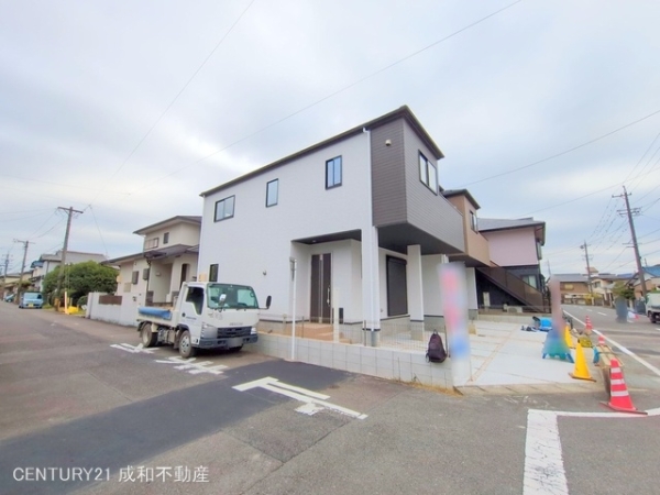 小牧市藤島２丁目の新築一戸建