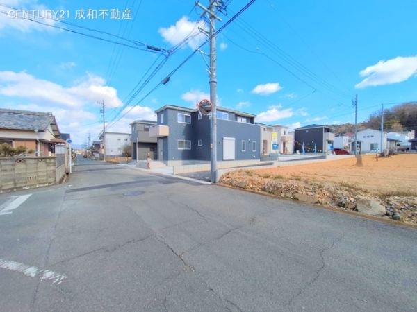 豊橋市東小鷹野４丁目の新築一戸建