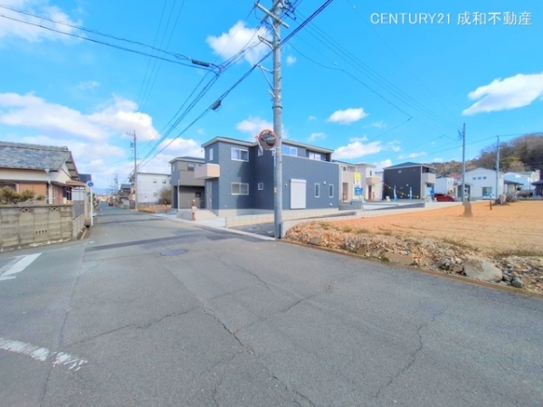豊橋市東小鷹野４丁目の新築一戸建