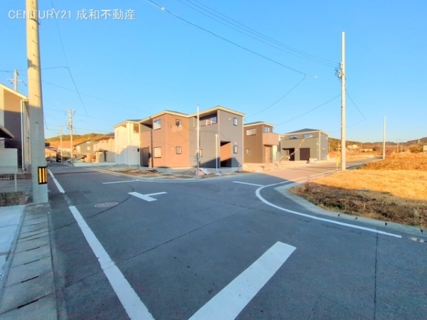 豊川市平尾町神田の新築一戸建