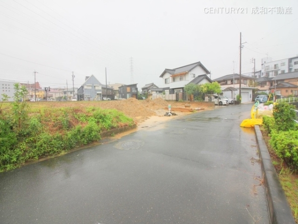 豊橋市佐藤２丁目の新築一戸建