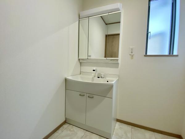 岩倉市鈴井町北新溝廻間の新築一戸建