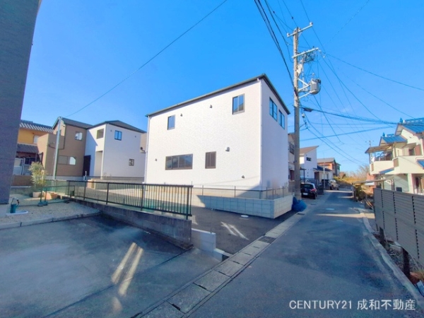 瀬戸市秋葉町の新築一戸建