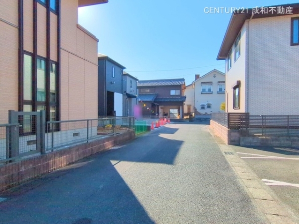 豊橋市三本木町字新三本木の新築一戸建