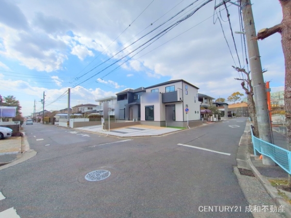春日井市岩成台１０丁目の新築一戸建