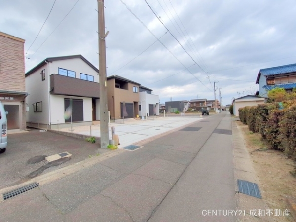一宮市木曽川町里小牧字下町場の新築一戸建