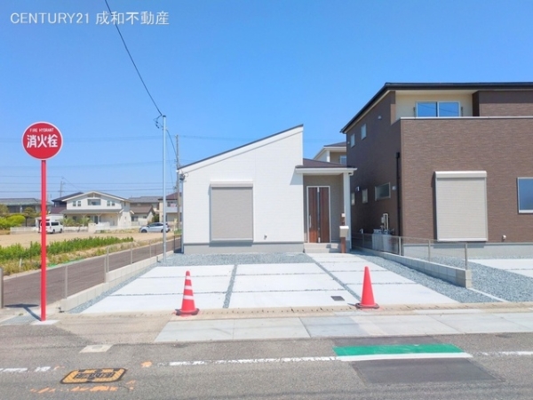 碧南市三宅町２丁目の新築一戸建