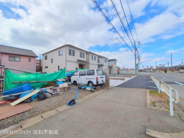 碧南市三宅町２丁目の新築一戸建