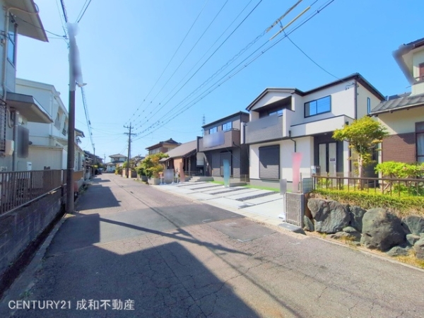 小牧市大字久保一色の新築一戸建