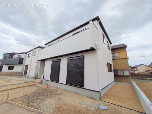 一宮市木曽川町玉ノ井字四ツ辻東の新築一戸建
