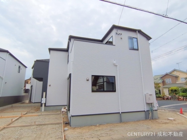 一宮市木曽川町玉ノ井字四ツ辻東の新築一戸建