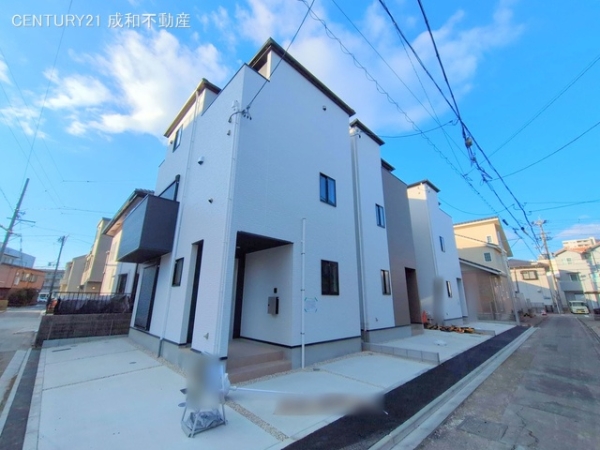 名古屋市中村区郷前町２丁目の新築一戸建