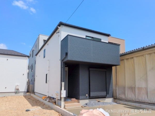 名古屋市千種区萱場２丁目の新築一戸建
