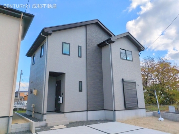 小牧市中央４丁目の新築一戸建