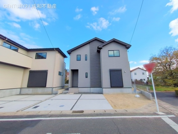 小牧市中央４丁目の新築一戸建